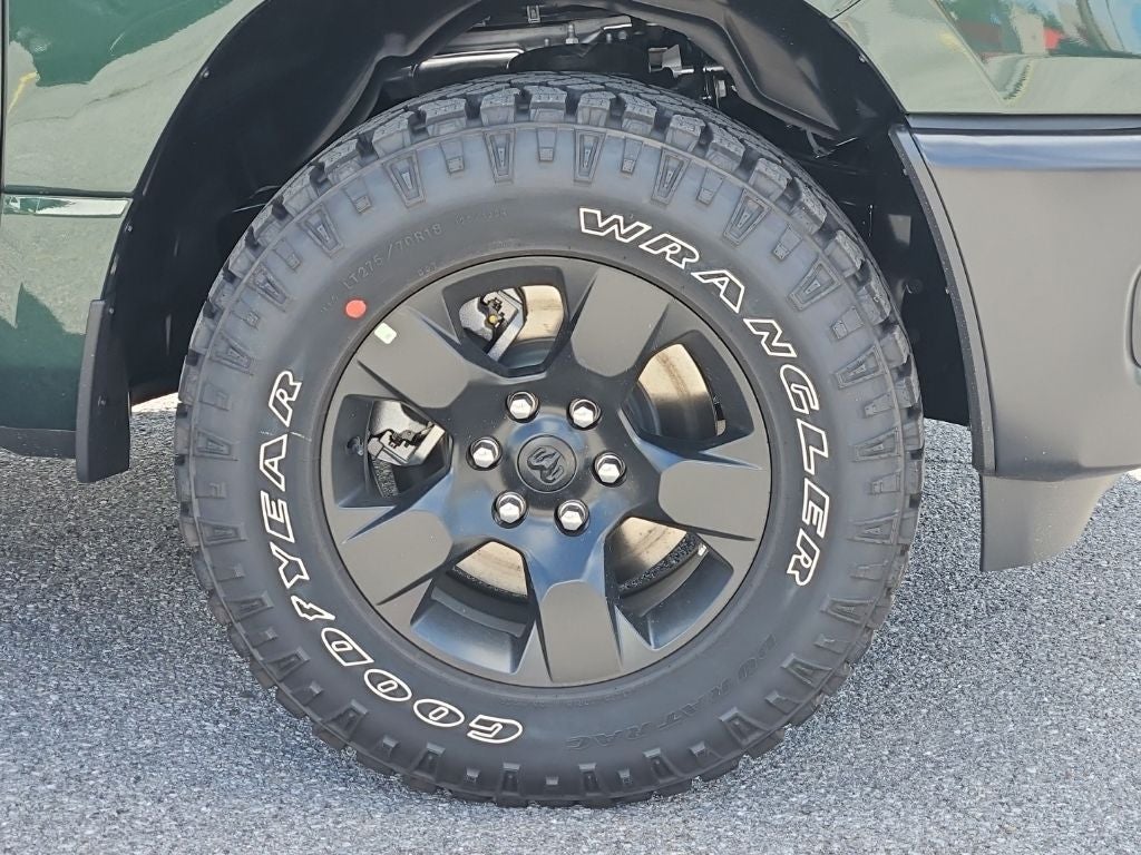 2027 RAM Ram 1500 RAM 1500 WARLOCK CREW CAB 4X4 5'7' BOX