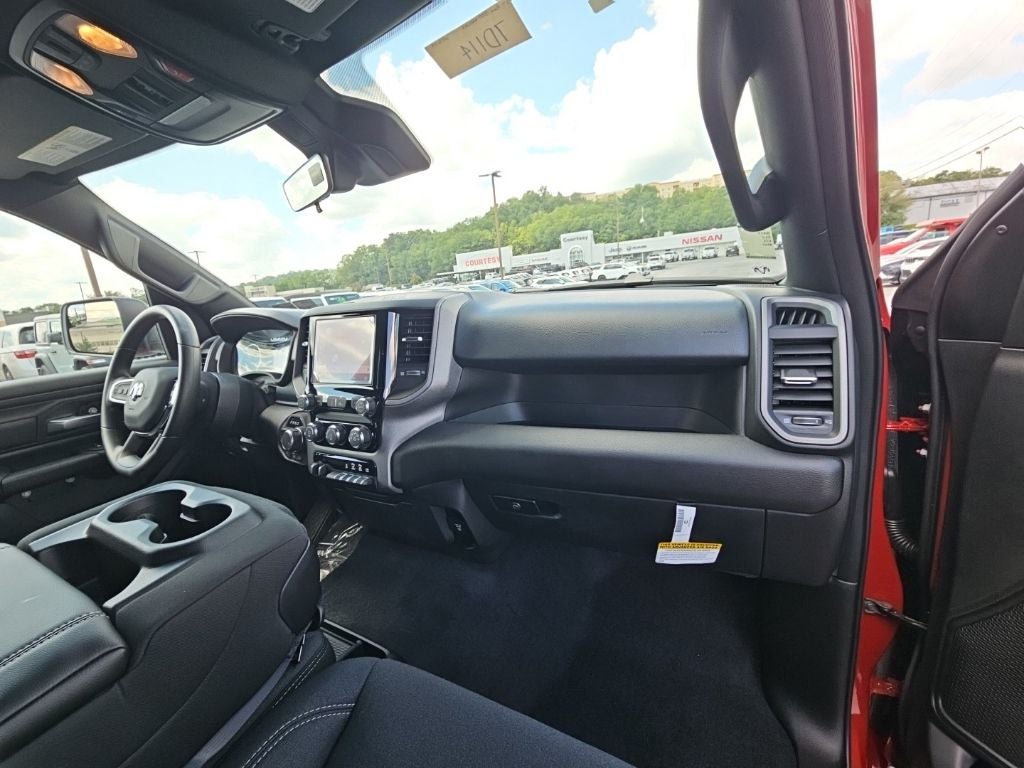 2027 RAM Ram 1500 RAM 1500 WARLOCK CREW CAB 4X4 5'7' BOX