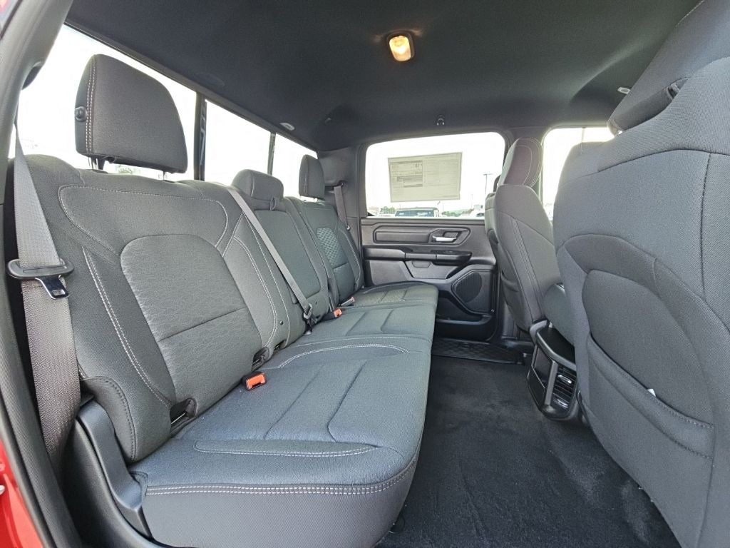 2027 RAM Ram 1500 RAM 1500 WARLOCK CREW CAB 4X4 5'7' BOX