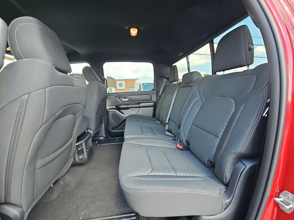 2027 RAM Ram 1500 RAM 1500 WARLOCK CREW CAB 4X4 5'7' BOX