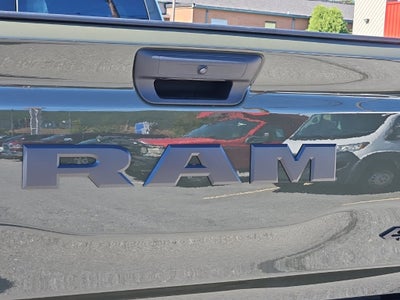 2027 RAM Ram 1500 RAM 1500 EXPRESS CREW CAB 4X4 5'7' BOX
