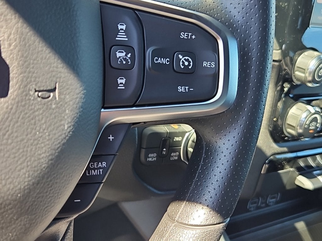 2027 RAM Ram 1500 RAM 1500 EXPRESS CREW CAB 4X4 5'7' BOX
