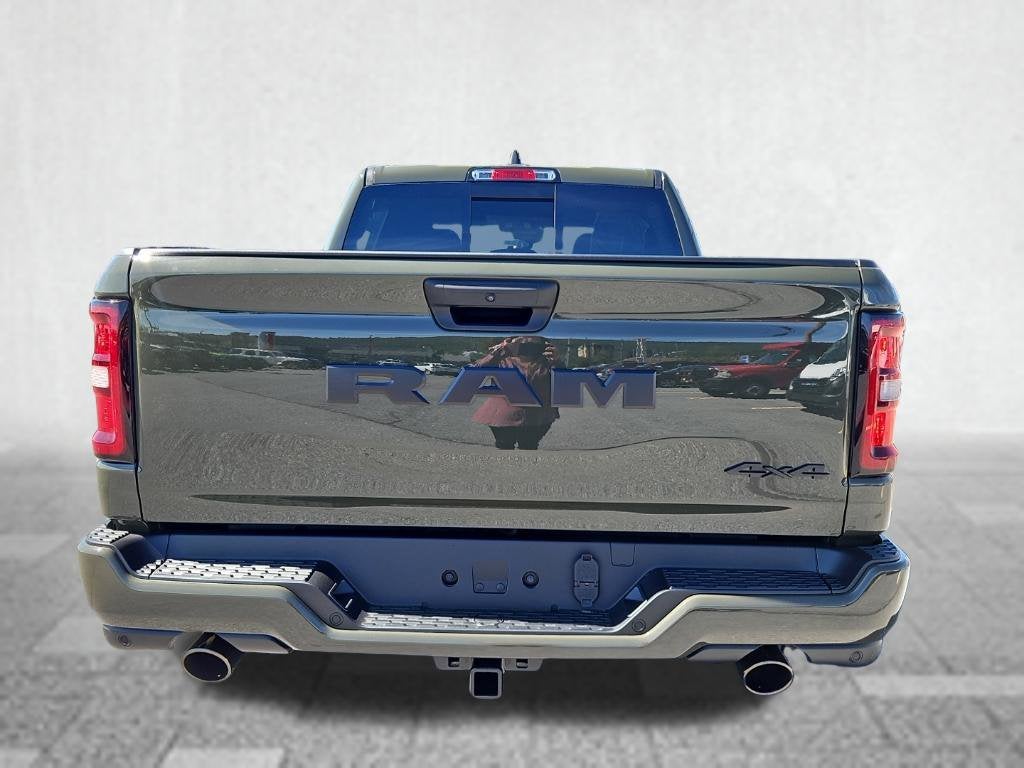 2027 RAM Ram 1500 RAM 1500 EXPRESS CREW CAB 4X4 5'7' BOX
