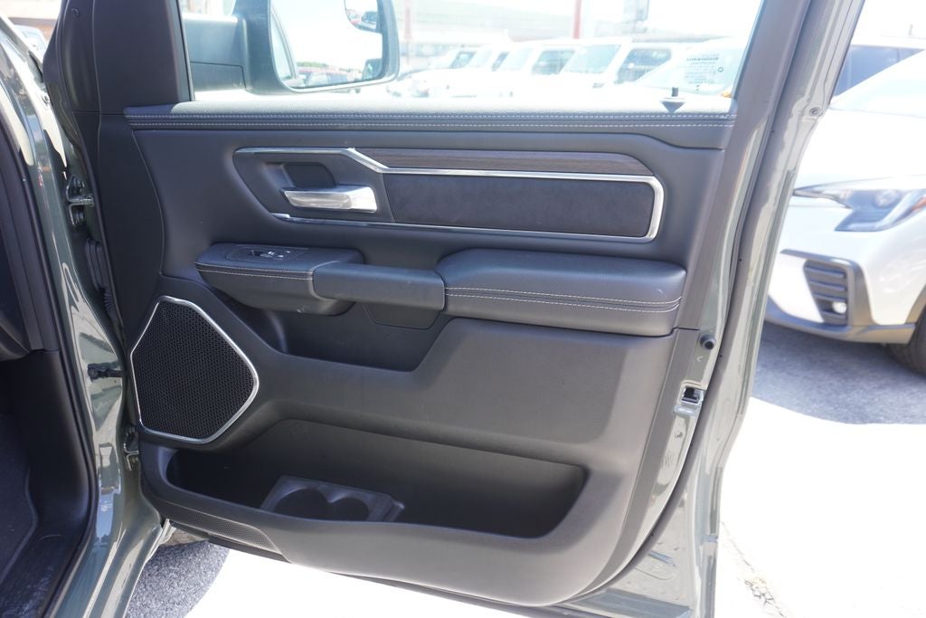 2026 RAM 1500 Laramie Crew Cab 4x4 5'7' Box