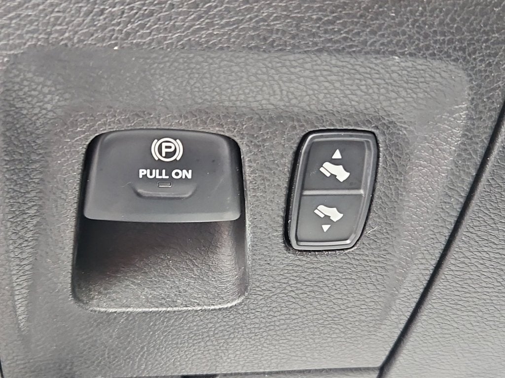 2020 RAM 1500 Rebel Crew Cab 4x4 5'7' Box