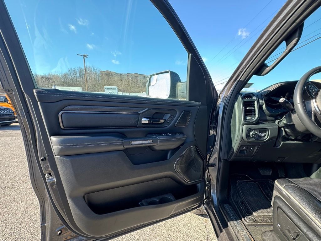 2023 RAM 1500 Limited Crew Cab 4x4 6'4' Box