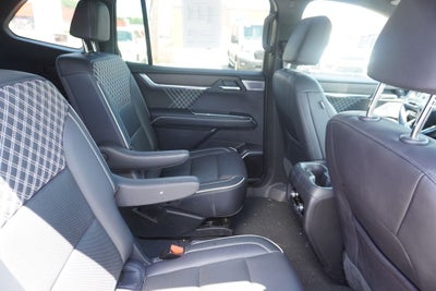 2024 GMC Acadia AWD Denali