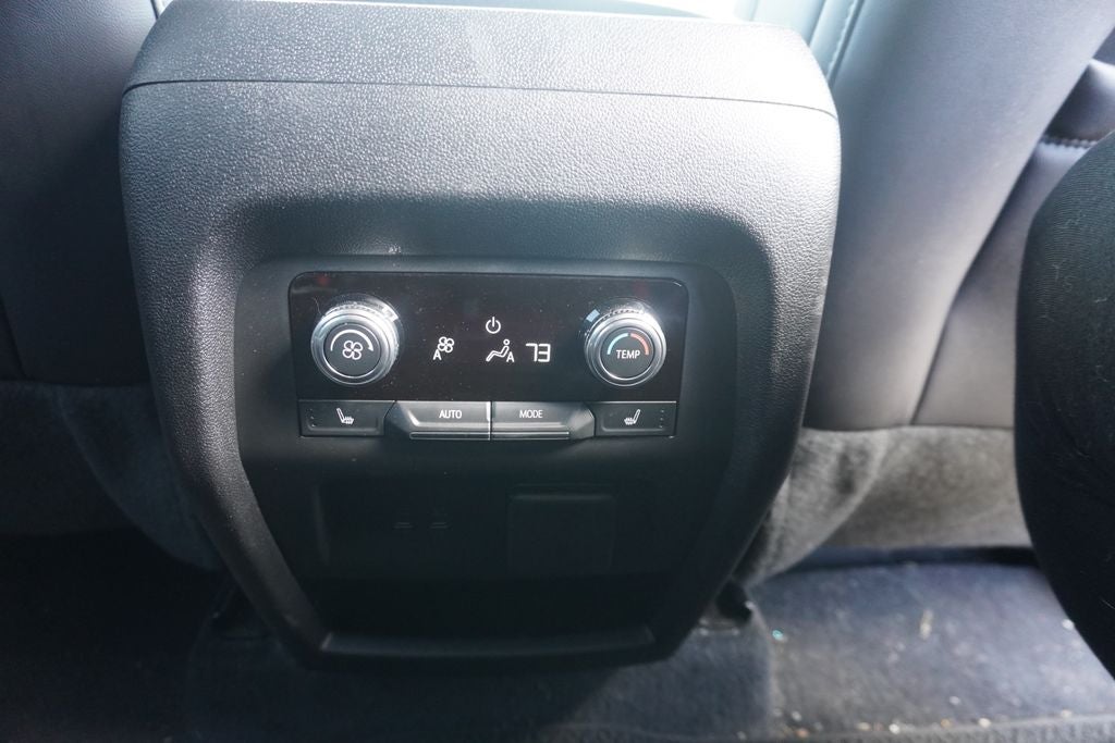 2024 GMC Acadia AWD Denali