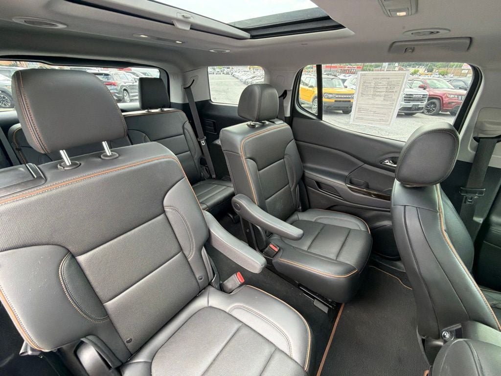 2023 GMC Acadia AWD AT4