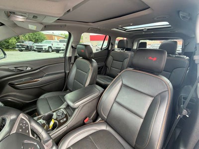 2023 GMC Acadia AWD AT4