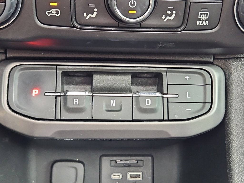 2023 GMC Acadia AWD AT4