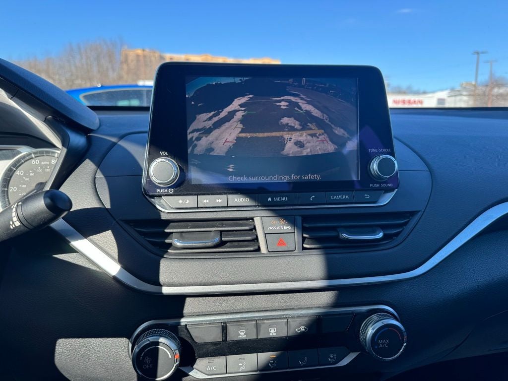 2022 Nissan Altima SV FWD