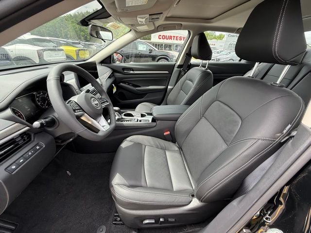 2025 Nissan Altima SL FWD