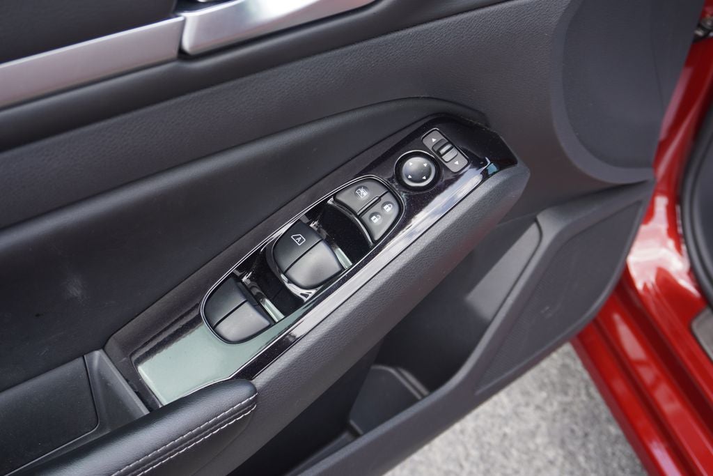 2025 Nissan Altima SL AWD