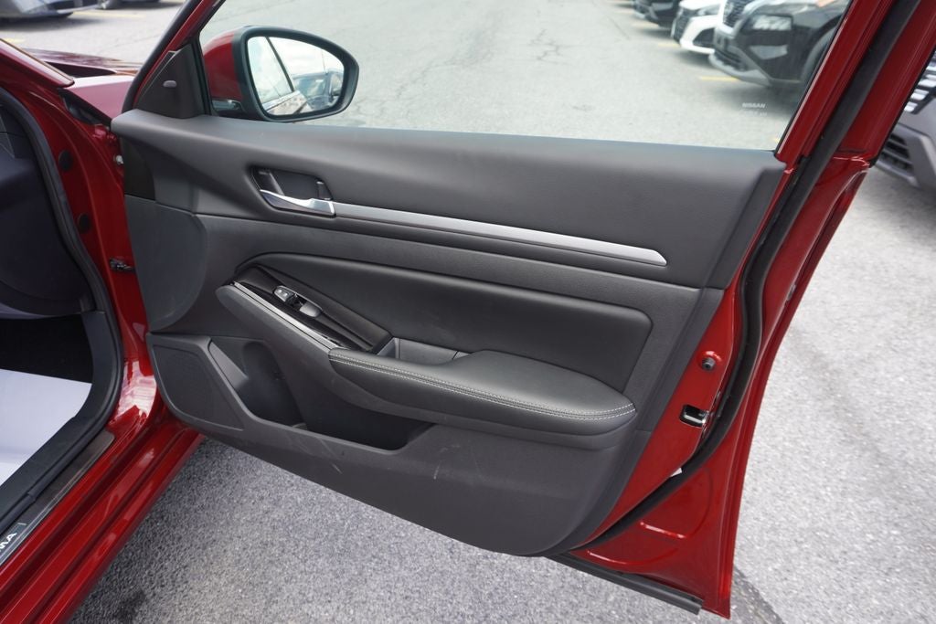 2025 Nissan Altima SL AWD