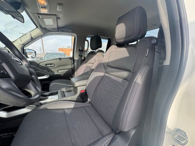 2024 Nissan Frontier Crew Cab SV 4x4