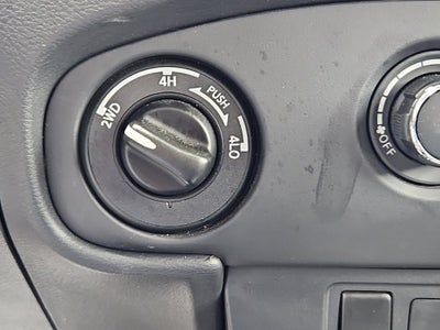 2023 Nissan Frontier Crew Cab SV 4x4