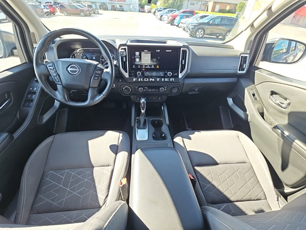 2025 Nissan Frontier Crew Cab SV 4x4