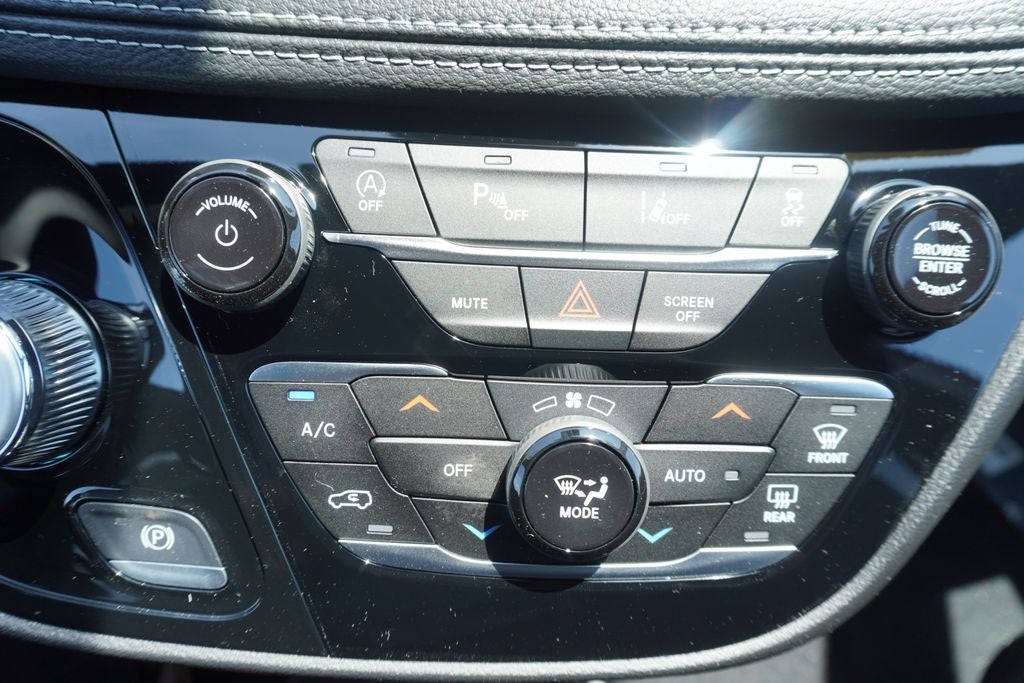 2027 Chrysler Pacifica PACIFICA SELECT