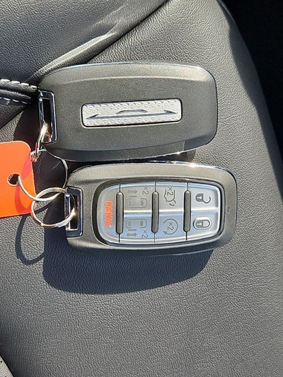 2027 Chrysler Pacifica PACIFICA SELECT