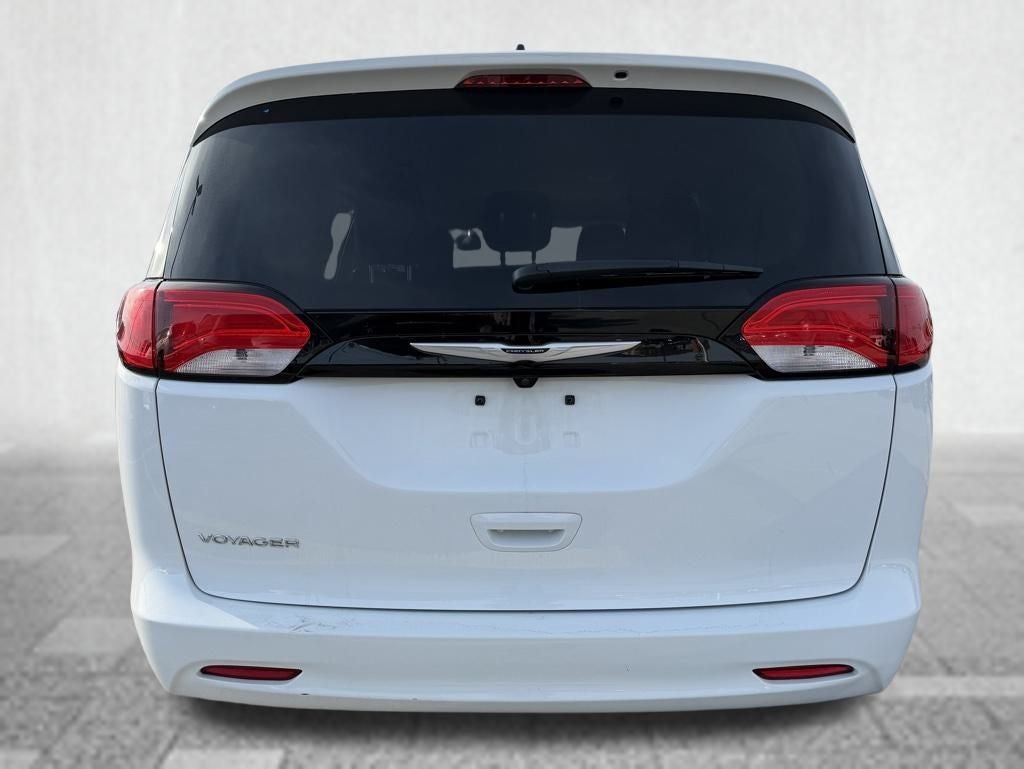2024 Chrysler Voyager LX