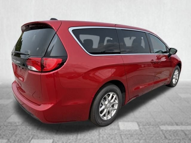 2026 Chrysler Voyager VOYAGER LX