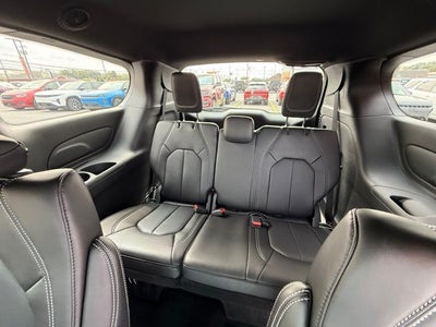 2026 Chrysler Voyager VOYAGER LX