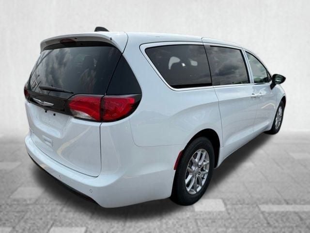 2026 Chrysler Voyager VOYAGER LX