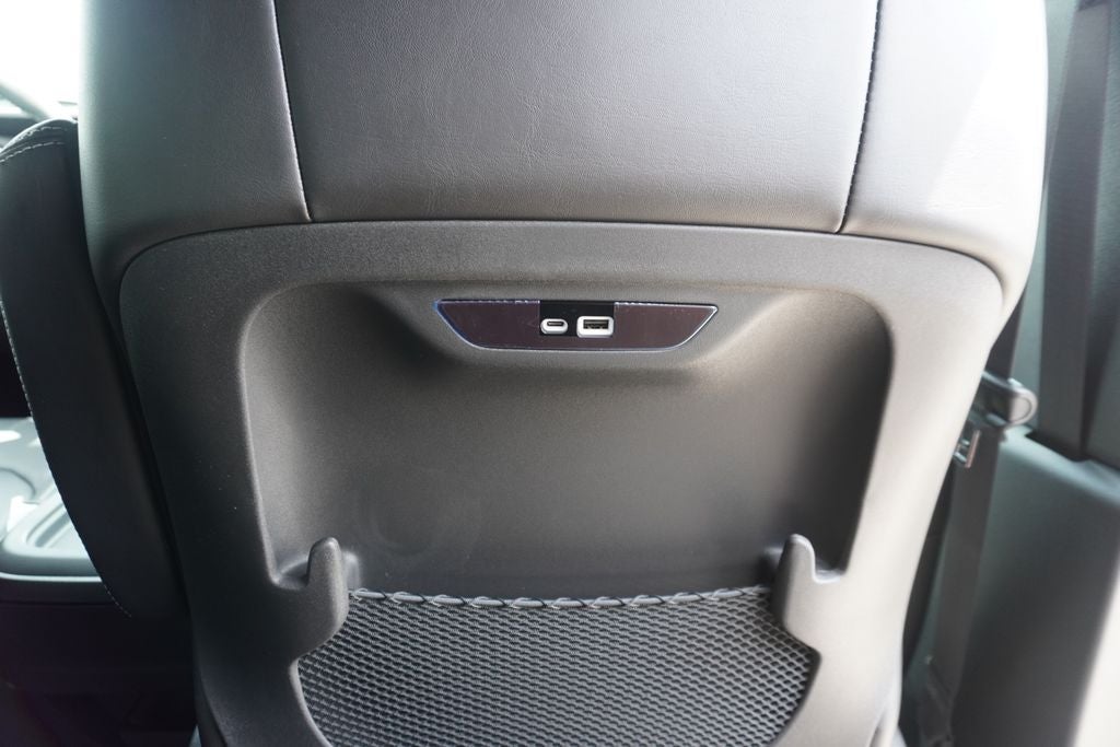 2027 Chrysler Pacifica PACIFICA SELECT AWD