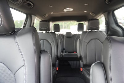 2027 Chrysler Pacifica PACIFICA SELECT AWD