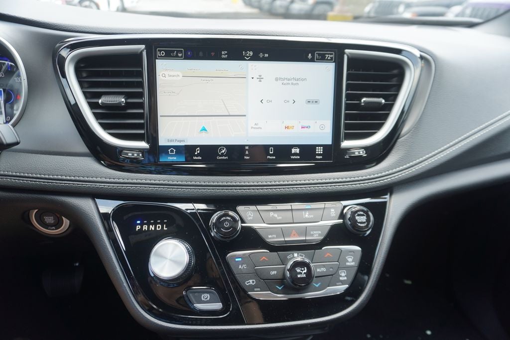 2027 Chrysler Pacifica PACIFICA SELECT AWD