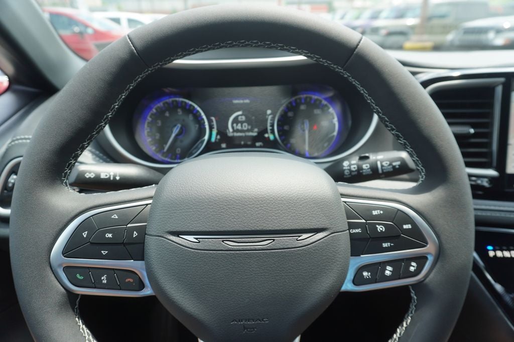 2027 Chrysler Pacifica PACIFICA SELECT AWD