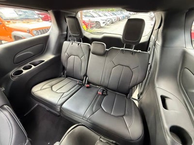 2025 Chrysler Pacifica PACIFICA SELECT AWD
