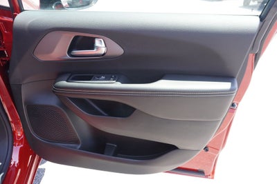 2027 Chrysler Pacifica PACIFICA SELECT AWD