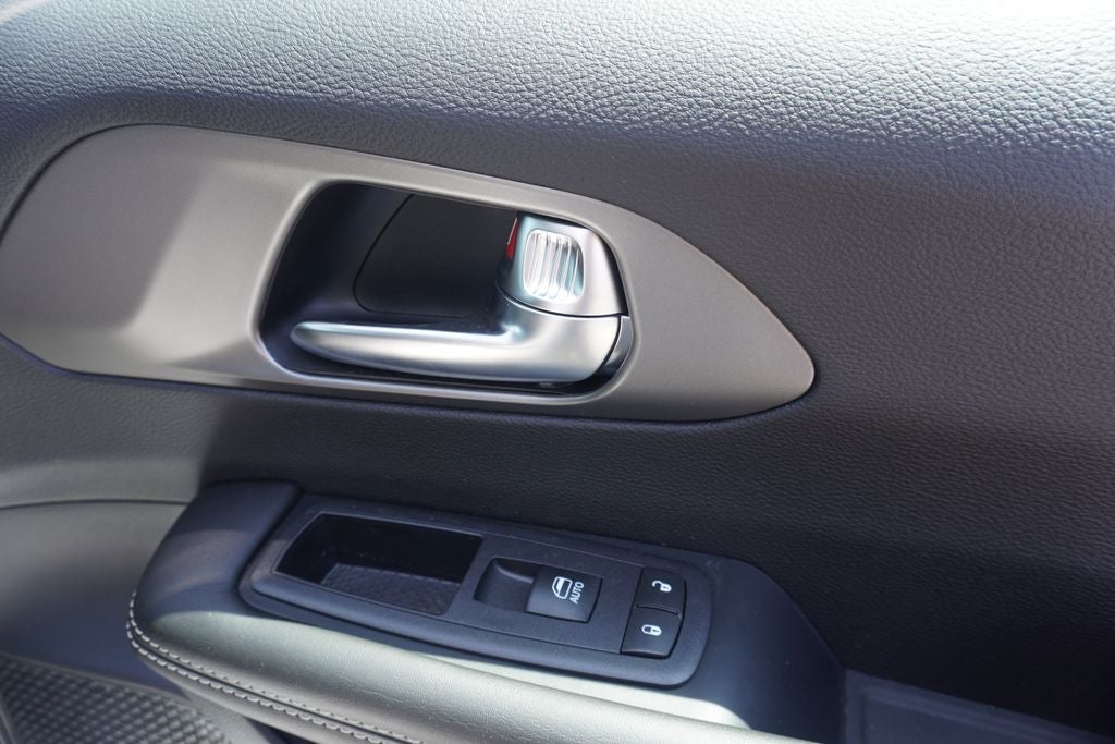 2027 Chrysler Pacifica PACIFICA SELECT AWD