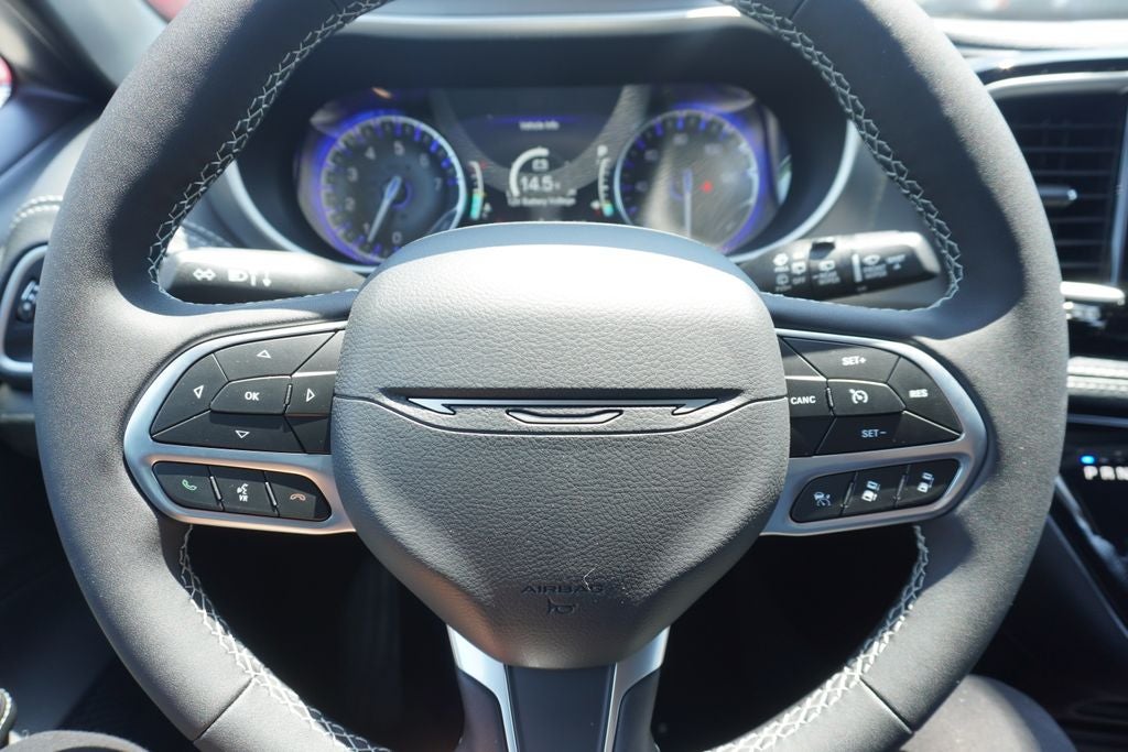 2027 Chrysler Pacifica PACIFICA SELECT AWD
