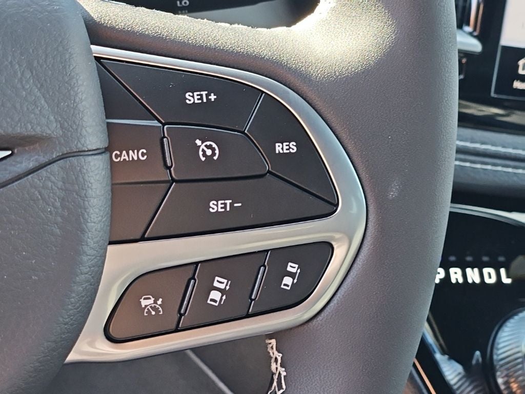 2027 Chrysler Pacifica PACIFICA SELECT AWD