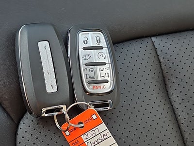 2027 Chrysler Pacifica PACIFICA SELECT AWD