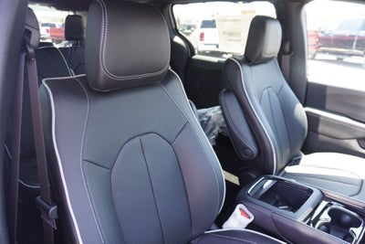 2027 Chrysler Pacifica PACIFICA LIMITED AWD