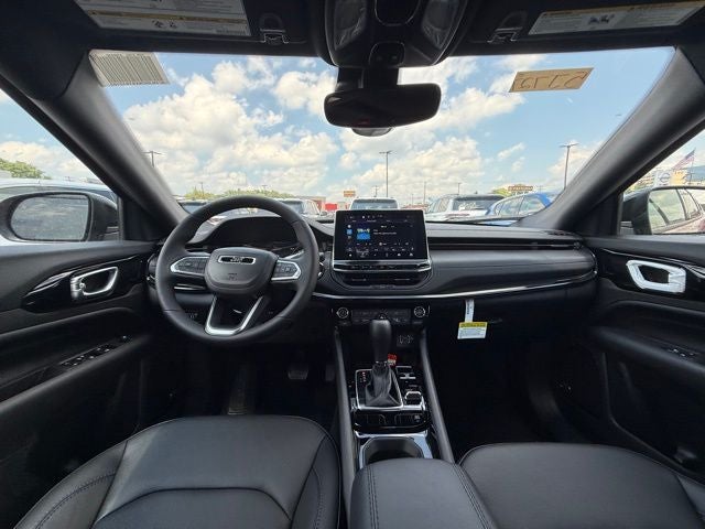 2025 Jeep Compass COMPASS LIMITED 4X4