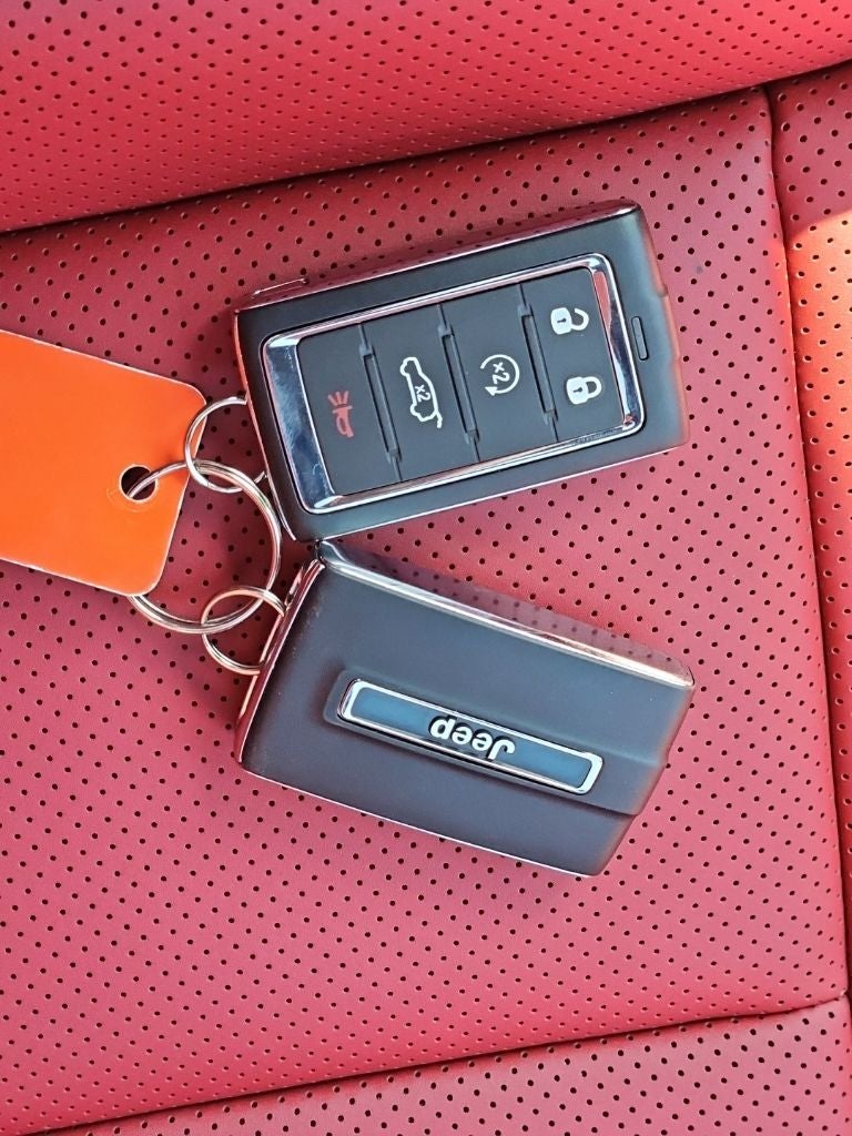 2025 Jeep Wagoneer S Launch Edition - Photo 34