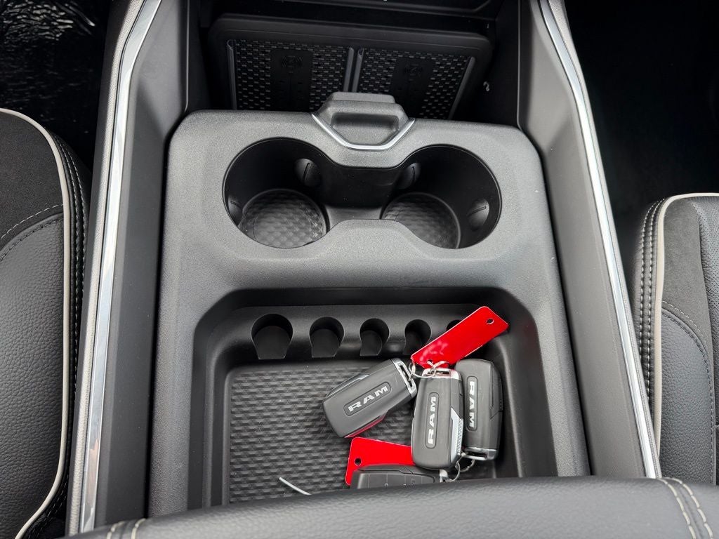 2026 RAM Ram 3500 RAM 3500 LARAMIE MEGA CAB 4X4 6'4' BOX