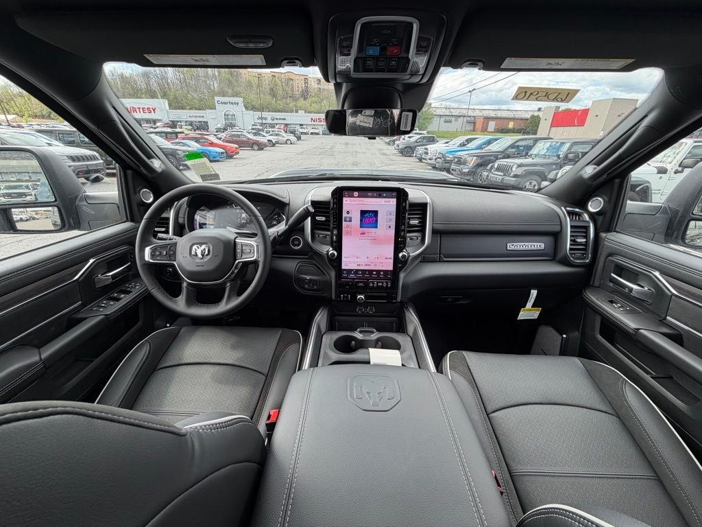 2026 RAM Ram 3500 RAM 3500 LARAMIE MEGA CAB 4X4 6'4' BOX