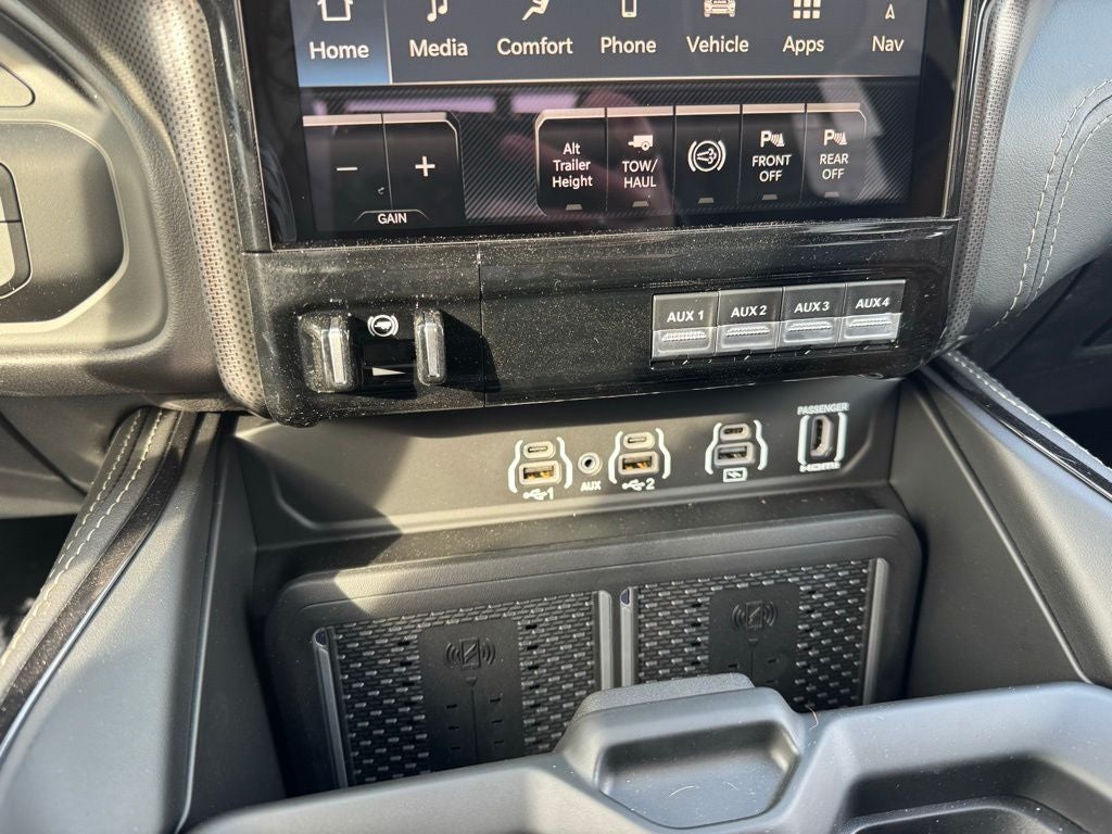 2026 RAM Ram 3500 RAM 3500 LIMITED CREW CAB 4X4 6'4' BOX