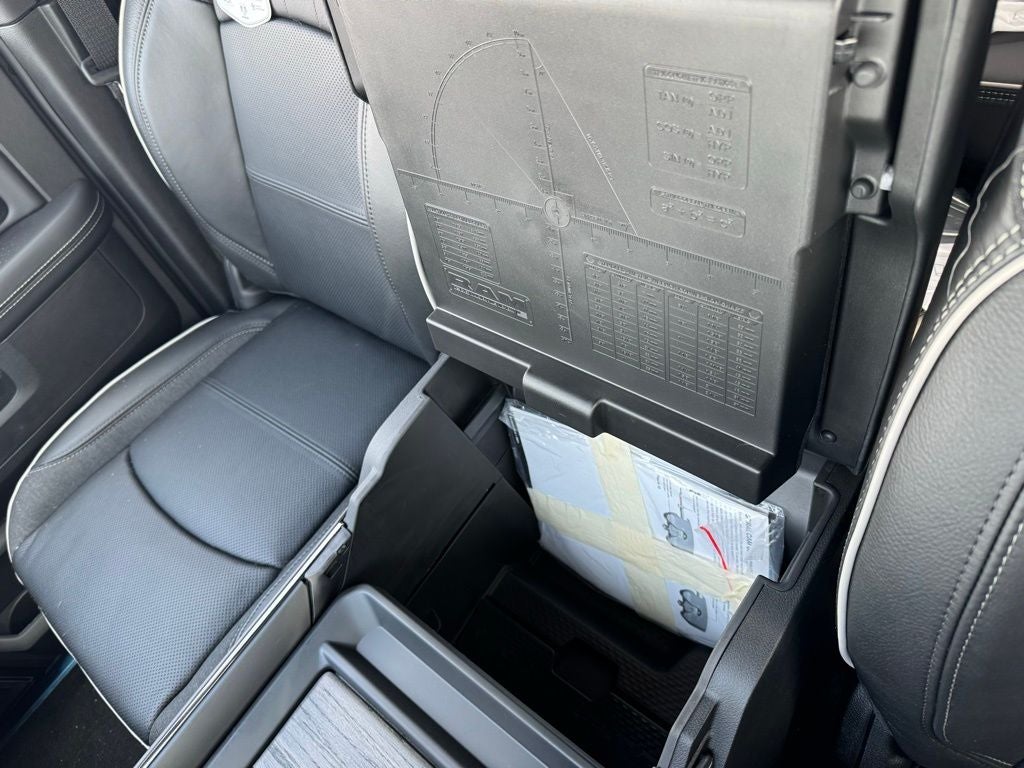 2026 RAM Ram 3500 RAM 3500 LIMITED CREW CAB 4X4 6'4' BOX