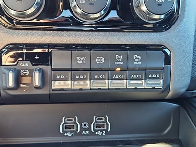 2027 RAM Ram 2500 RAM 2500 BIG HORN CREW CAB 4X4 6'4' BOX