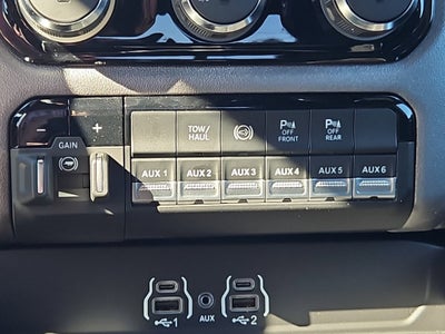 2027 RAM Ram 2500 RAM 2500 BIG HORN CREW CAB 4X4 6'4' BOX