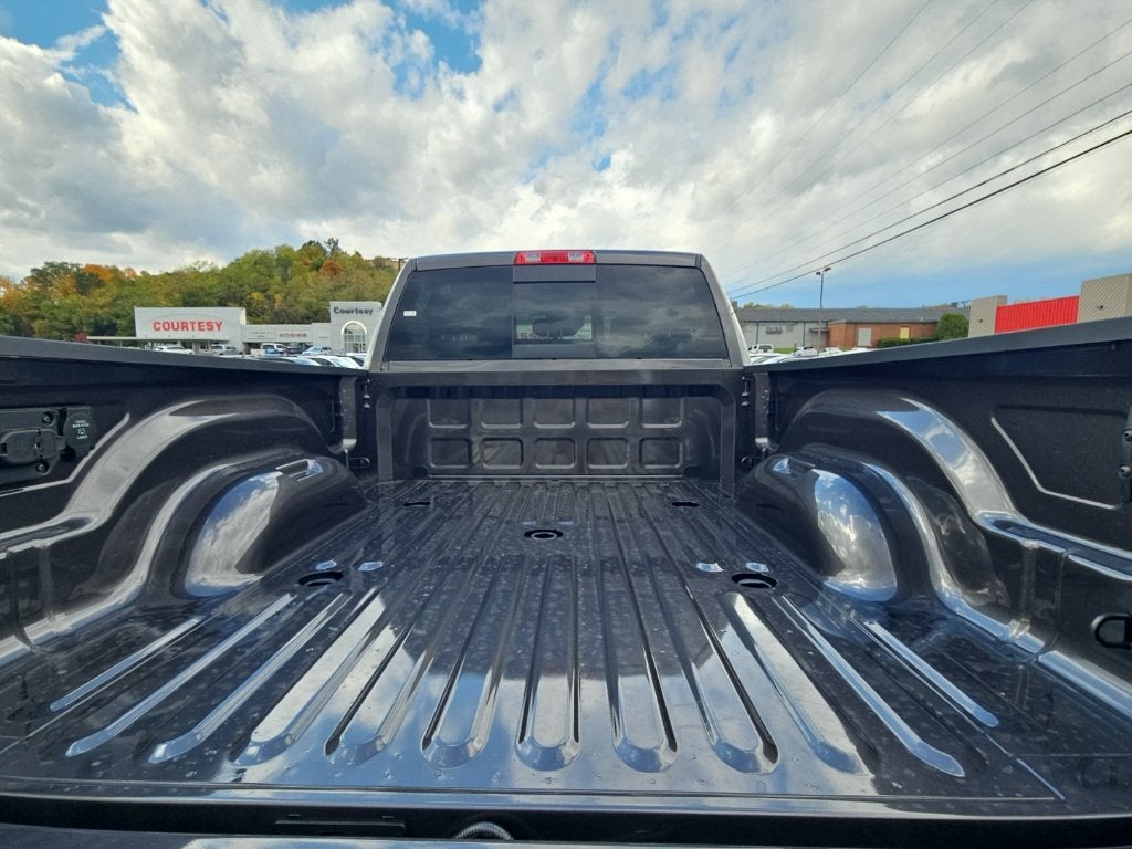 2027 RAM Ram 2500 RAM 2500 BIG HORN CREW CAB 4X4 6'4' BOX