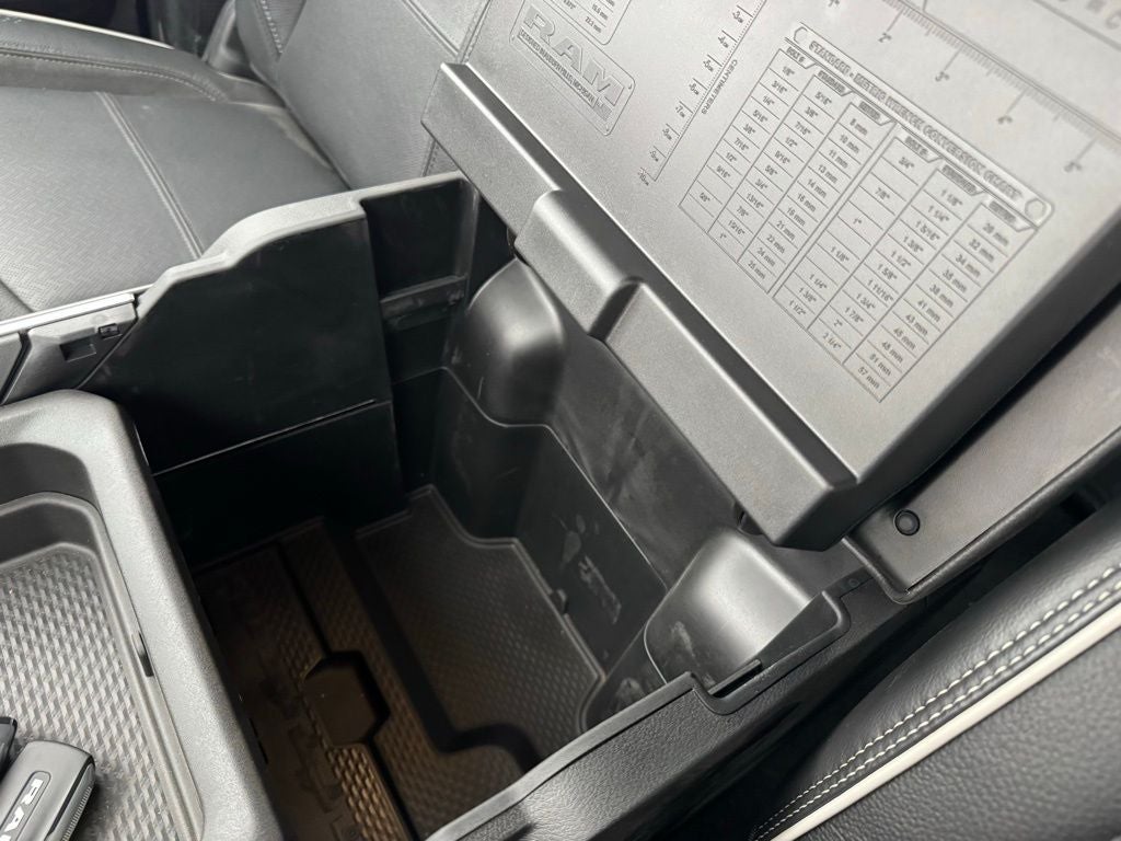 2025 RAM 2500 Laramie Crew Cab 4x4 6'4' Box