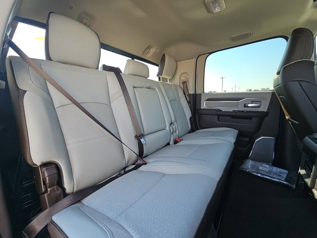 2027 RAM Ram 2500 RAM 2500 LARAMIE MEGA CAB 4X4 6'4' BOX